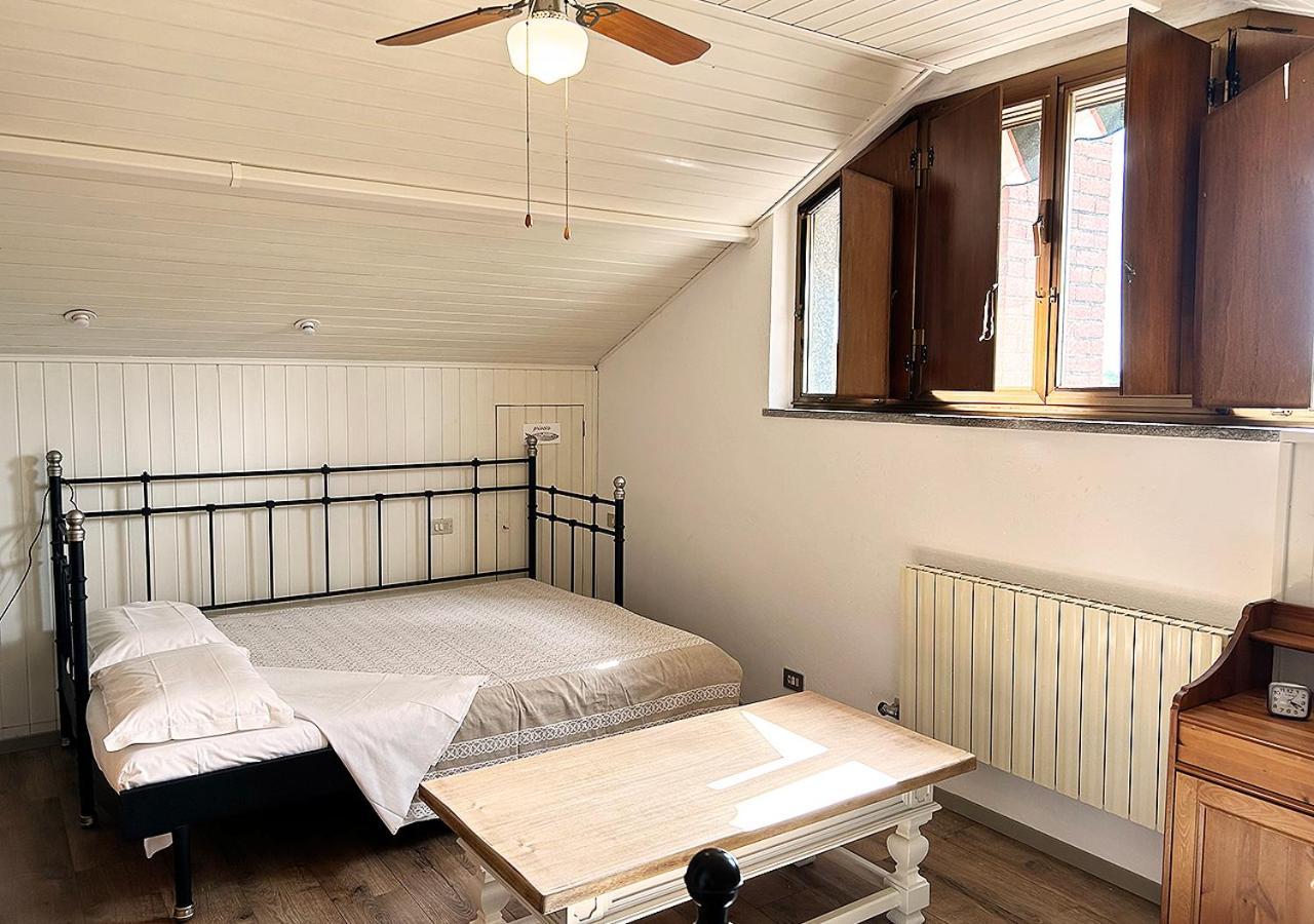La Mansardina Apartamento Venegono Superiore Exterior foto