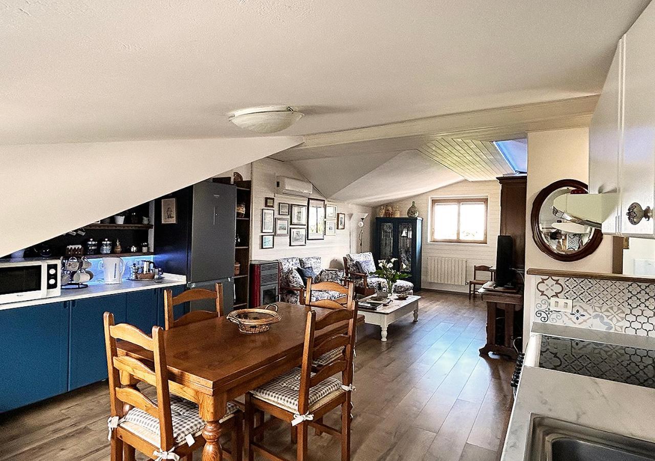 La Mansardina Apartamento Venegono Superiore Exterior foto